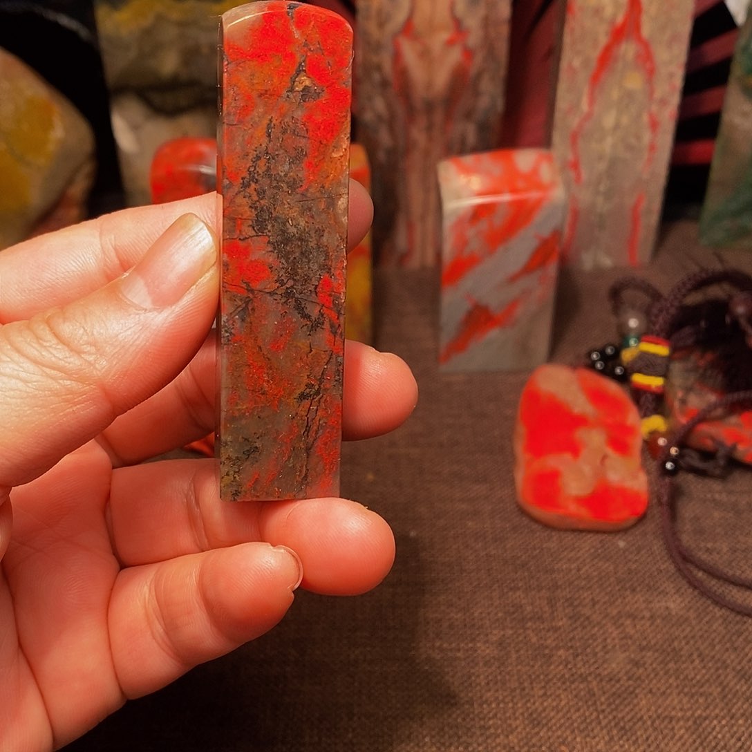 昌化鸡血石昌化鸡血石印章