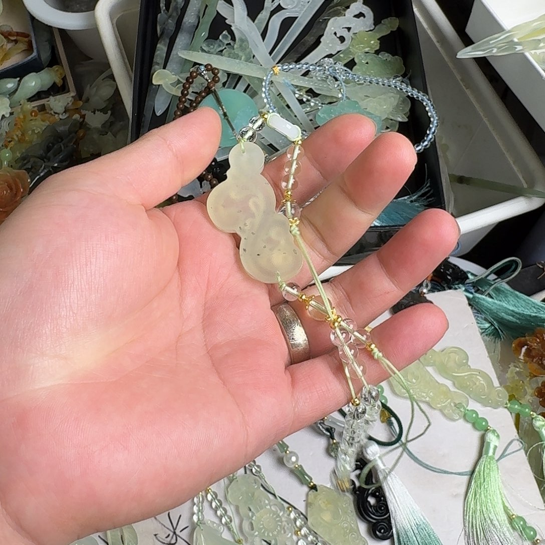 钟***卿蛇纹石玉未镶嵌腰佩