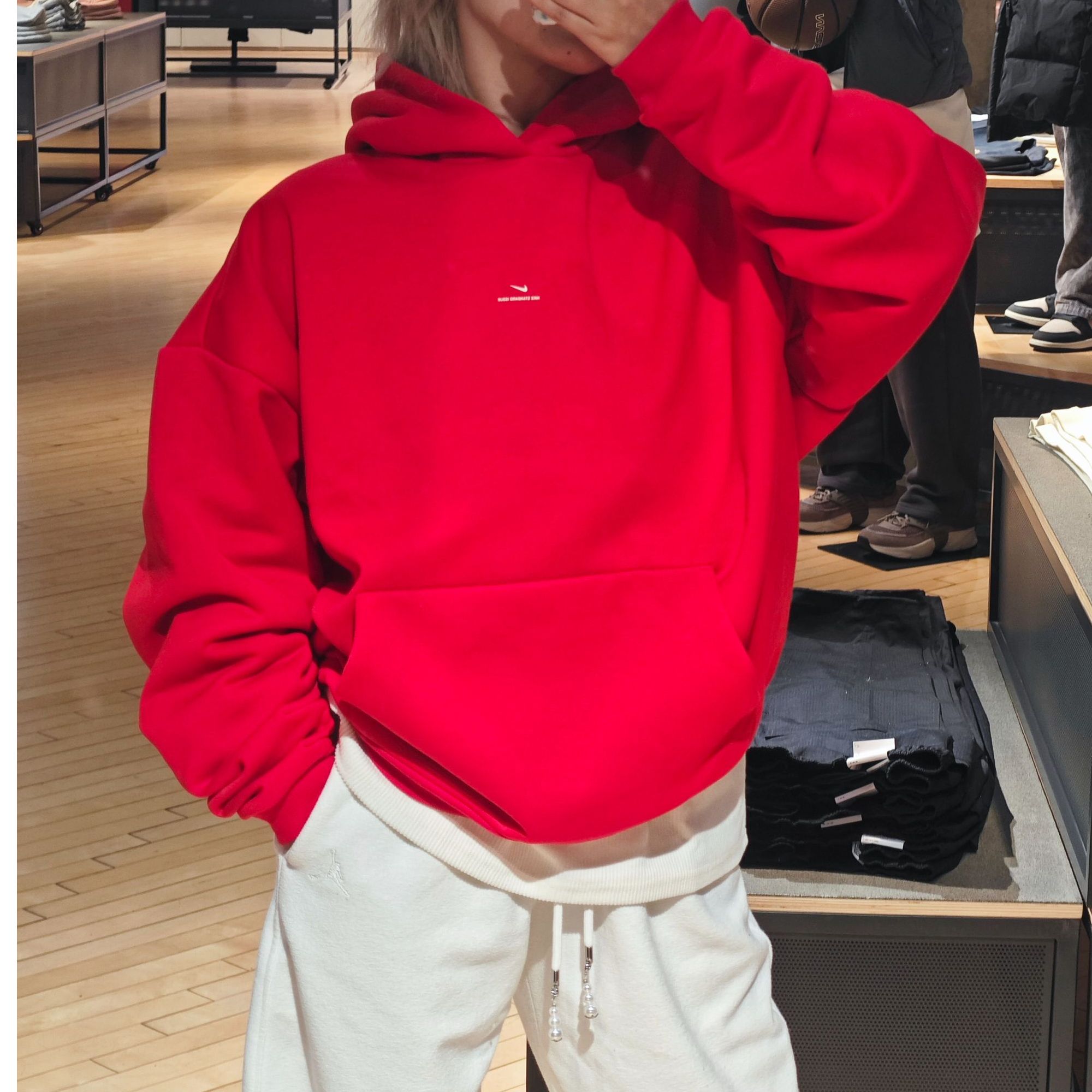 Nike耐克 男女同款红色连帽运动休闲卫衣 IM5919-657