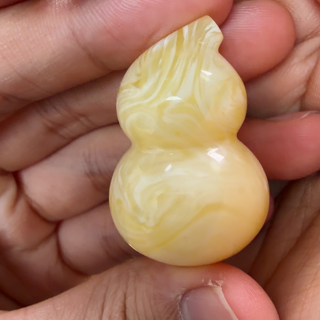 琥珀未镶嵌珠宝奇石13g