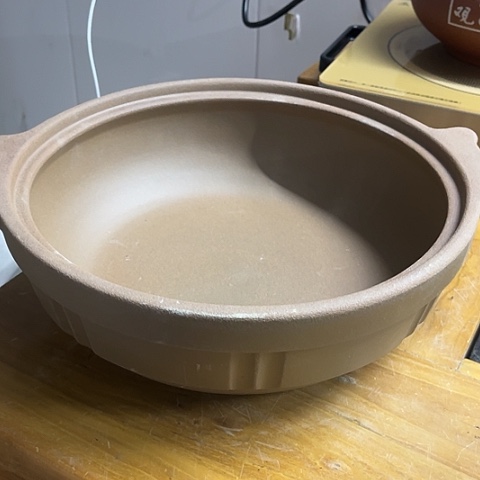 微瑕，明火，约口径30高9，4L无盖