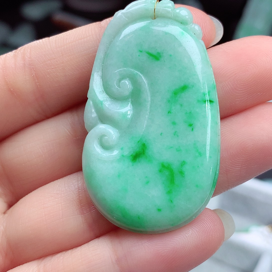 翡翠颈饰未镶嵌翡翠吊坠