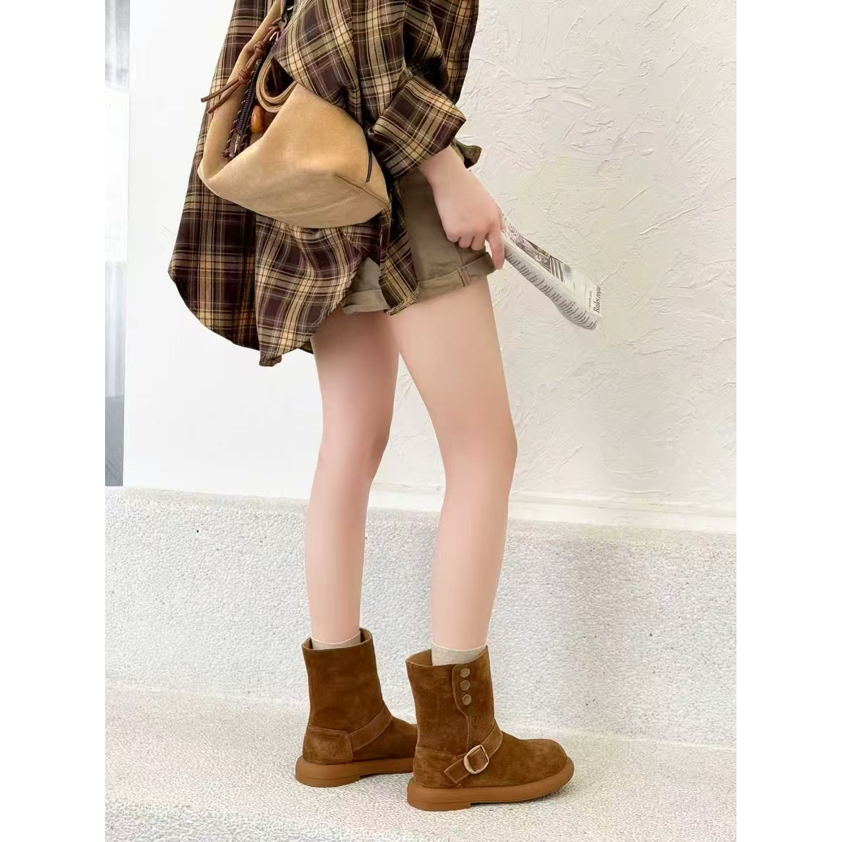 新款气质百搭潮流女士[大棉}休闲短靴/DS/9839-2