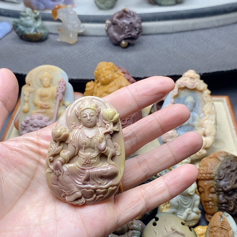 【闪购商品】定制石英质玉吊坠 未镶嵌