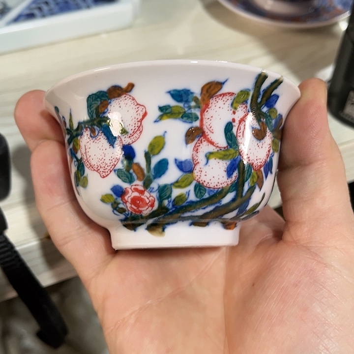 瓷片景德镇陶瓷杯子。红。