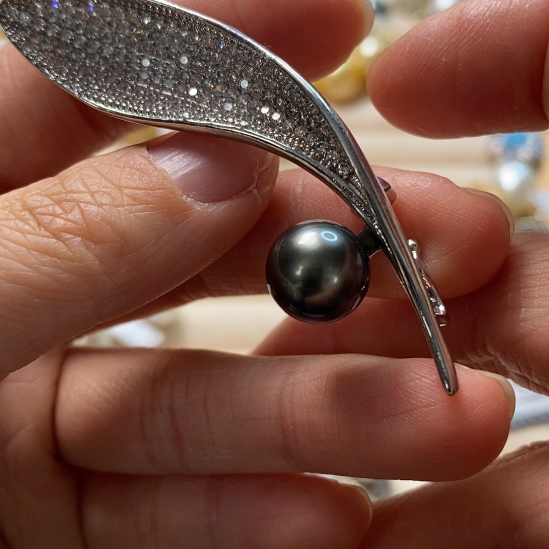 海水珍珠胸针合金