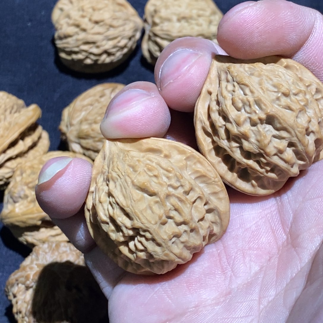 勇***丶吊坠文玩核桃金牛37