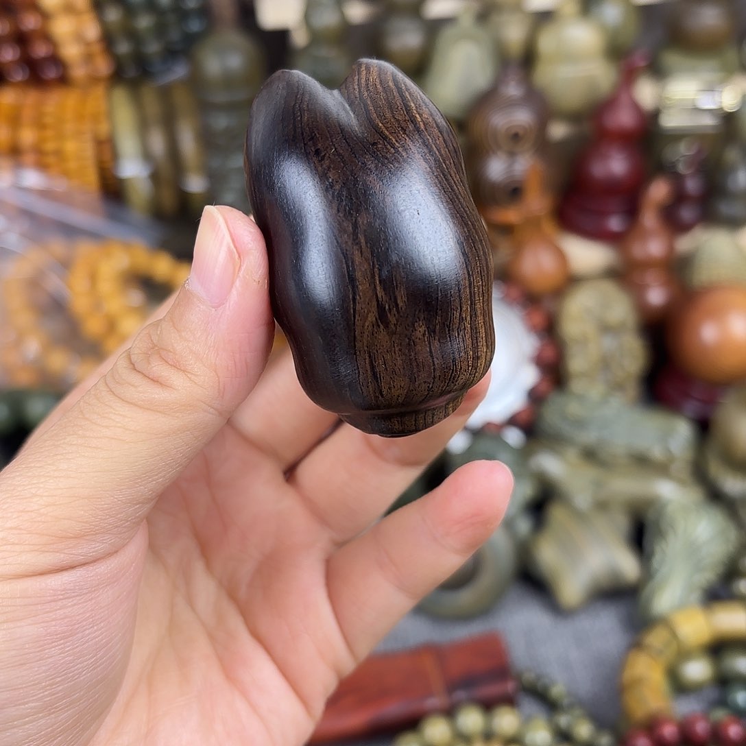 绿檀暖*紫光檀猪蹄