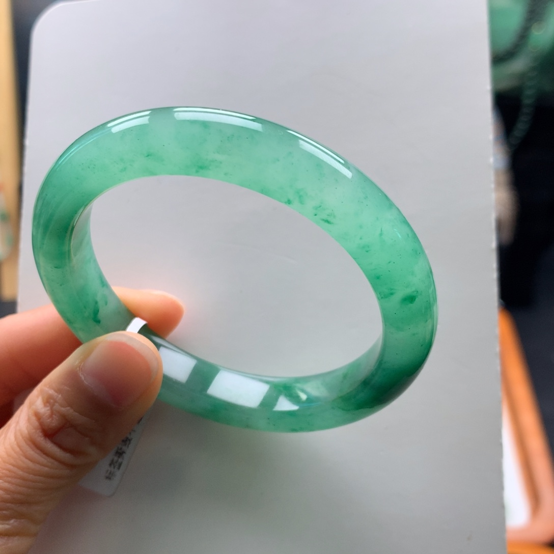 石英质玉未镶嵌手镯