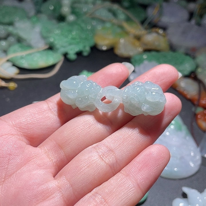 颈饰未镶嵌翡翠天