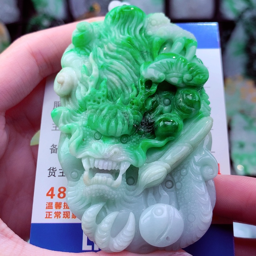 【闪购商品】翡翠颈饰未镶嵌天然