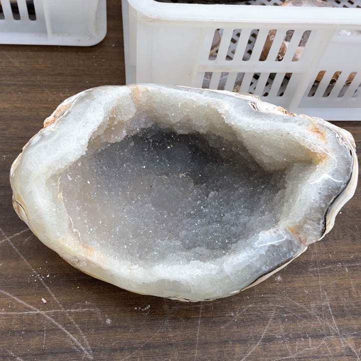 水晶摆件未镶嵌捡漏