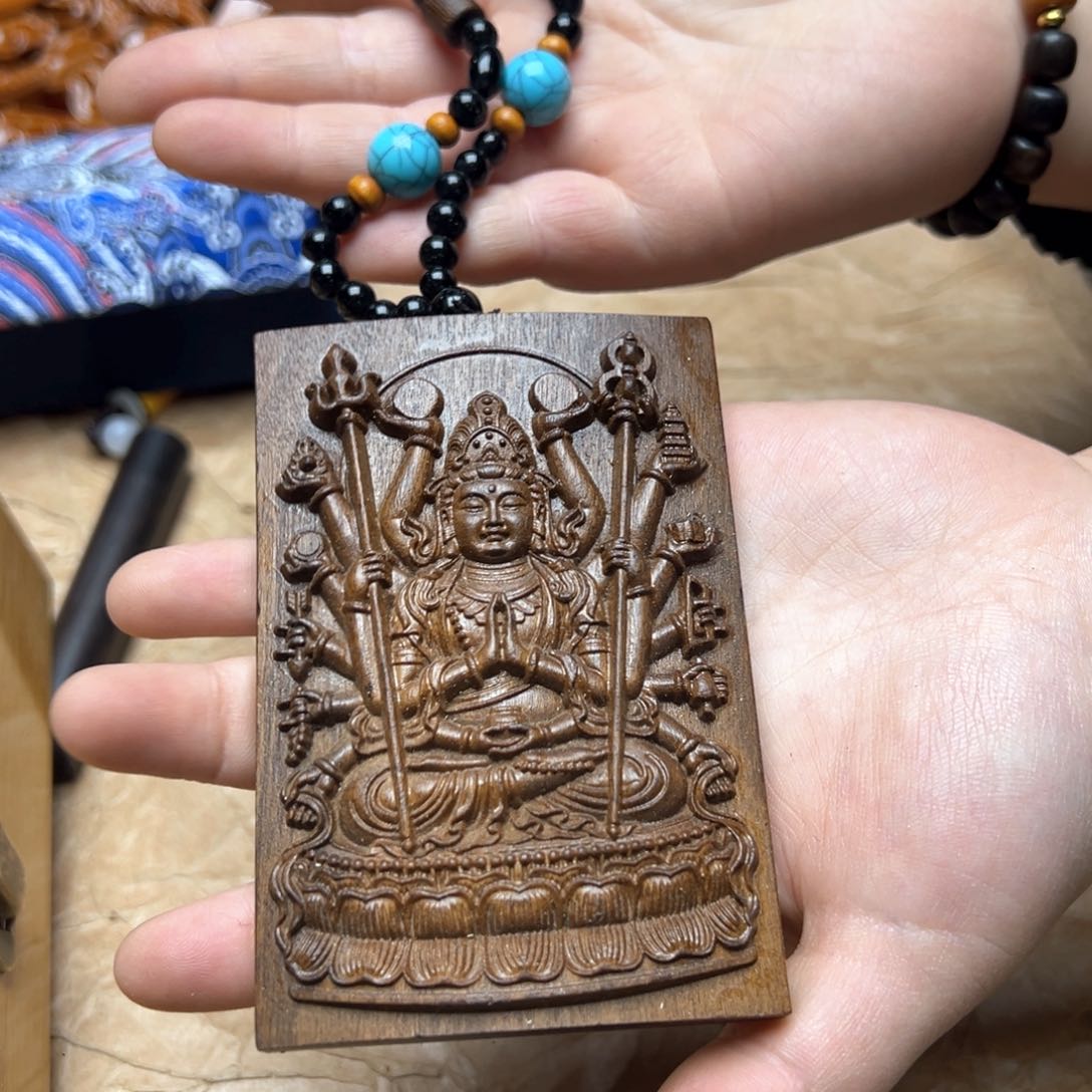 大叶紫檀（黑酸枝木类）