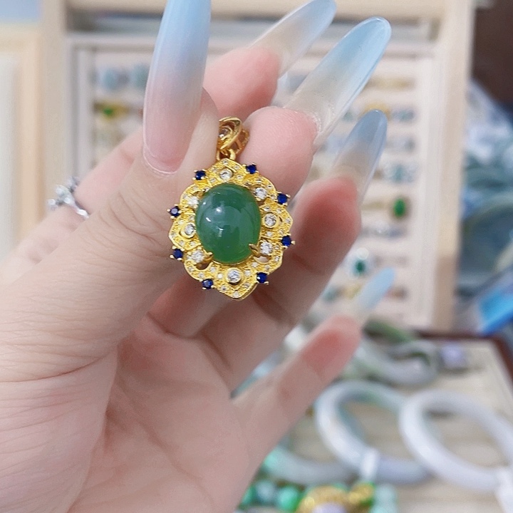 翡翠未镶嵌颈饰天然翡翠Ａ货