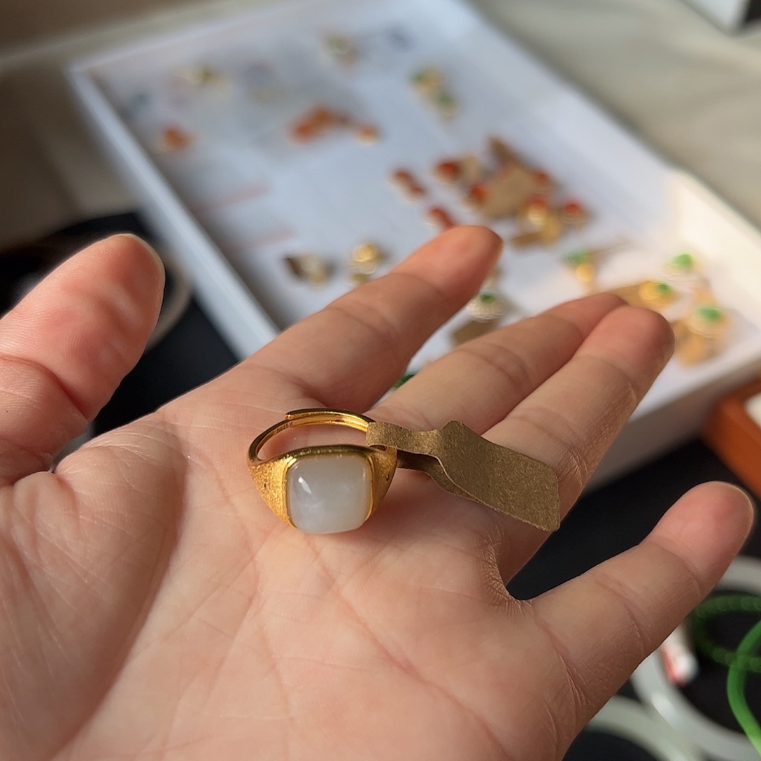 二***宝和田玉银S925镶嵌戒指不退不换