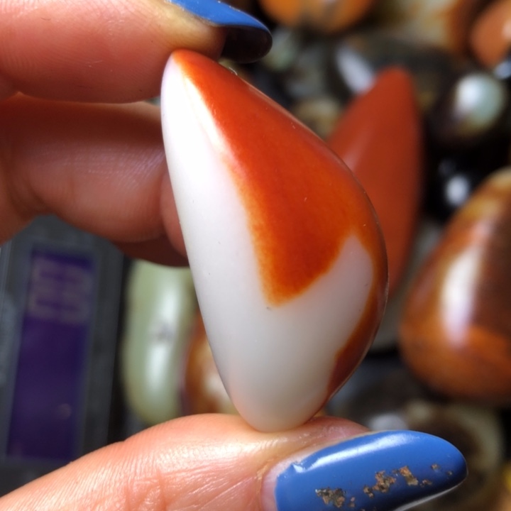 和田玉未镶嵌珠宝奇石