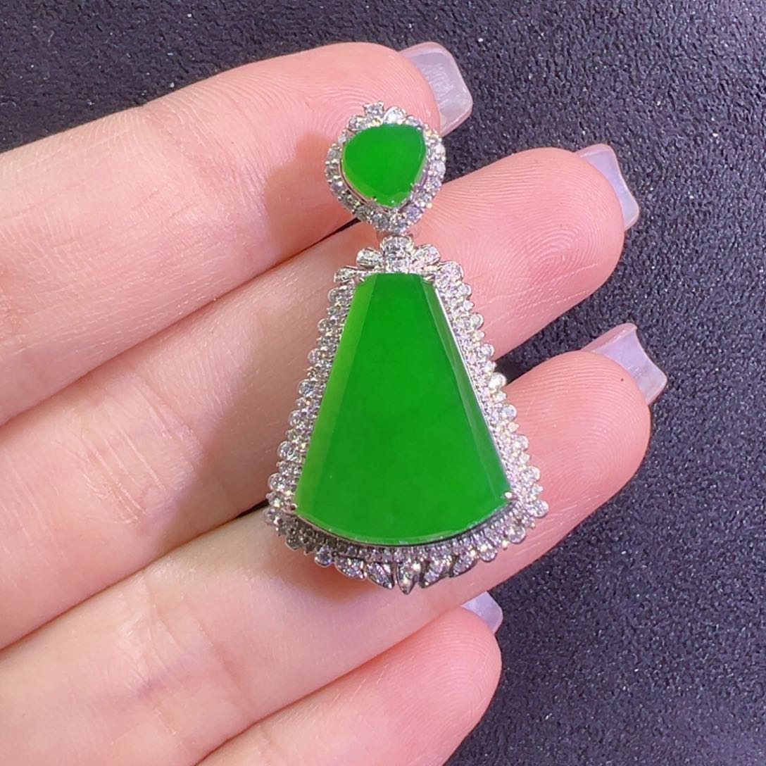 翡翠18K金镶嵌吊坠(不含链)晶*吊坠
