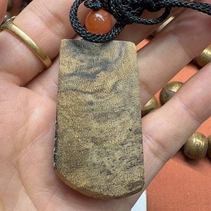 大叶紫檀（黑酸枝木类）