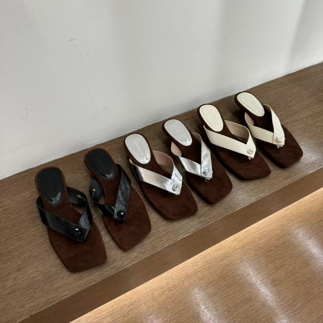 369-1法式绝美夹趾人字拖鞋女外穿时尚凉拖鞋夏