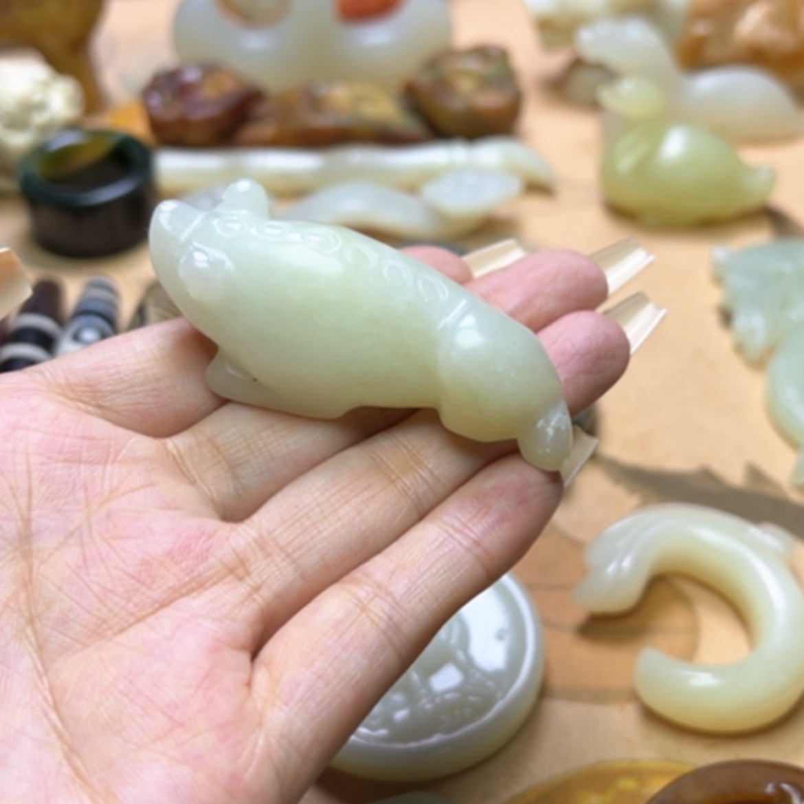 【闪购商品】蛇纹石玉颈饰未镶嵌