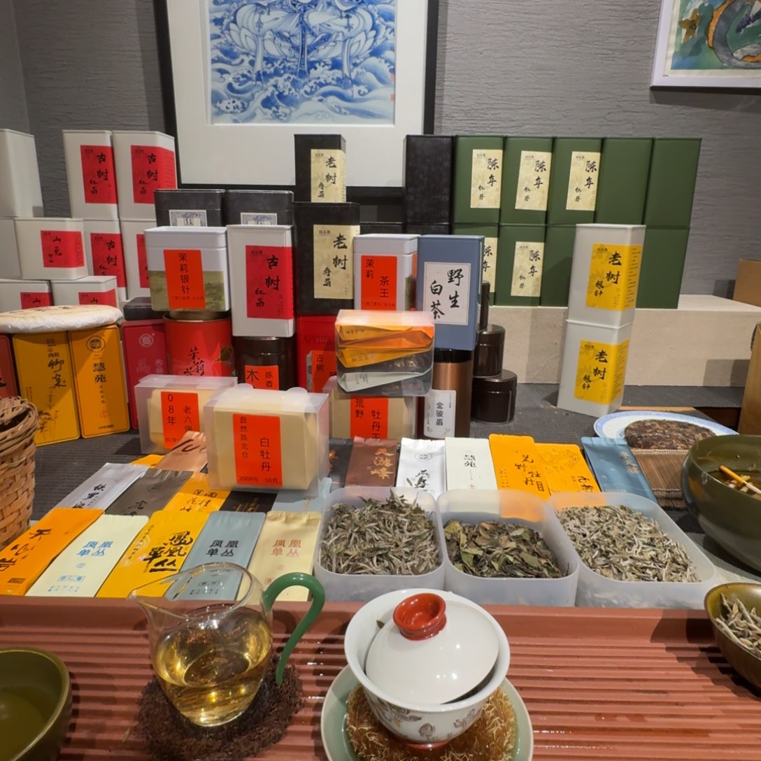 鱼***-给你喜欢的普洱茶饼。