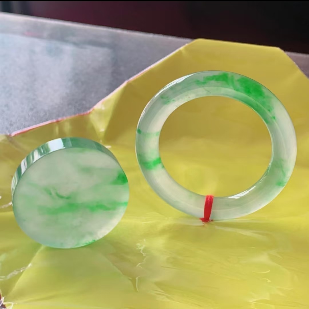 天然缅甸翡翠A货高品质手镯！（多样性发货一件）