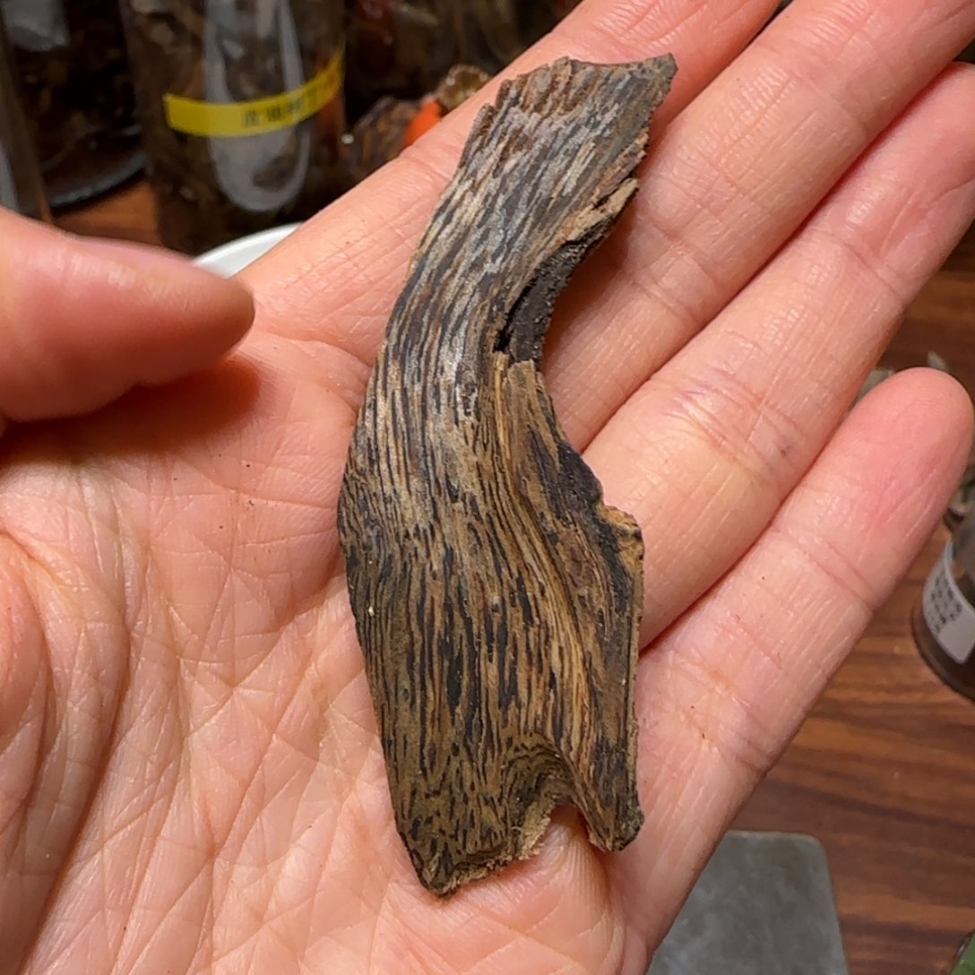 沉香沉香碎屑虎斑棋2.8克