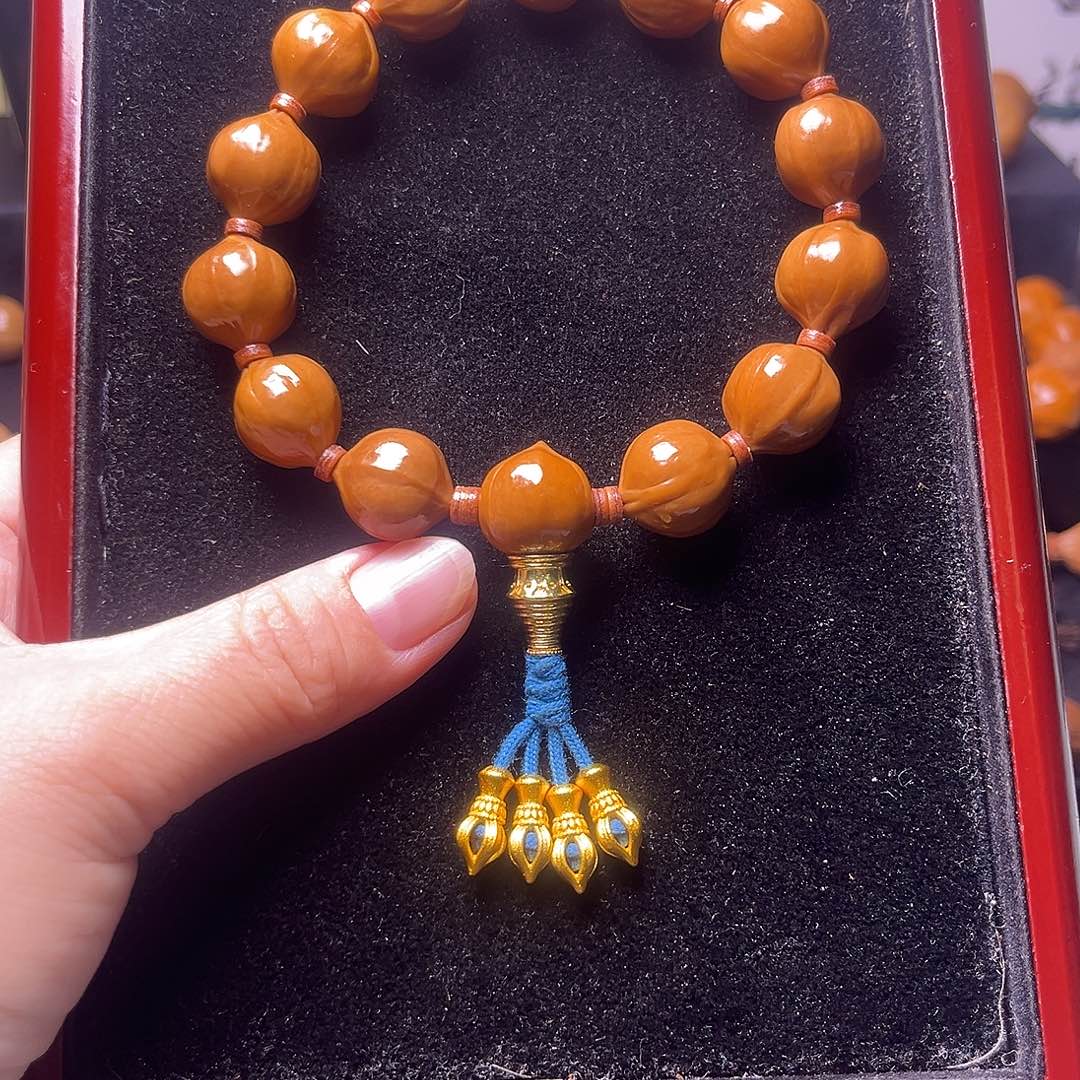 橄榄核手串梅林蜜桃臀1:1比例15.15