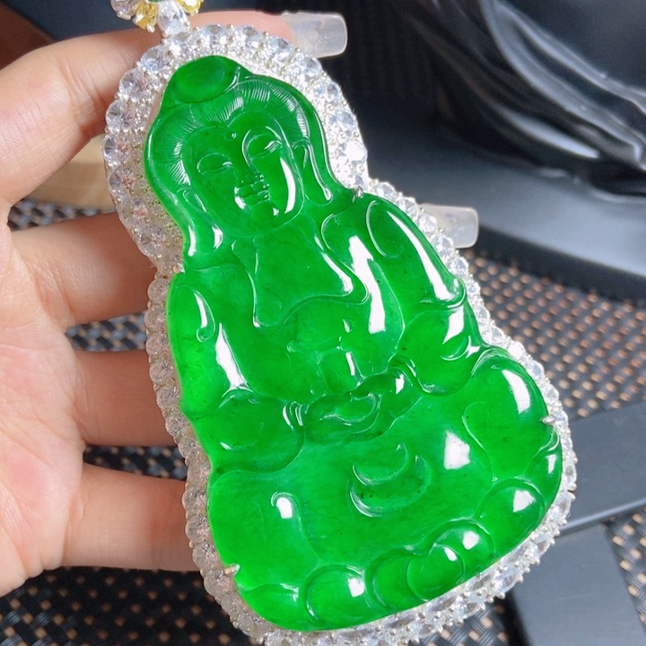 翡翠颈饰银S925镶嵌              