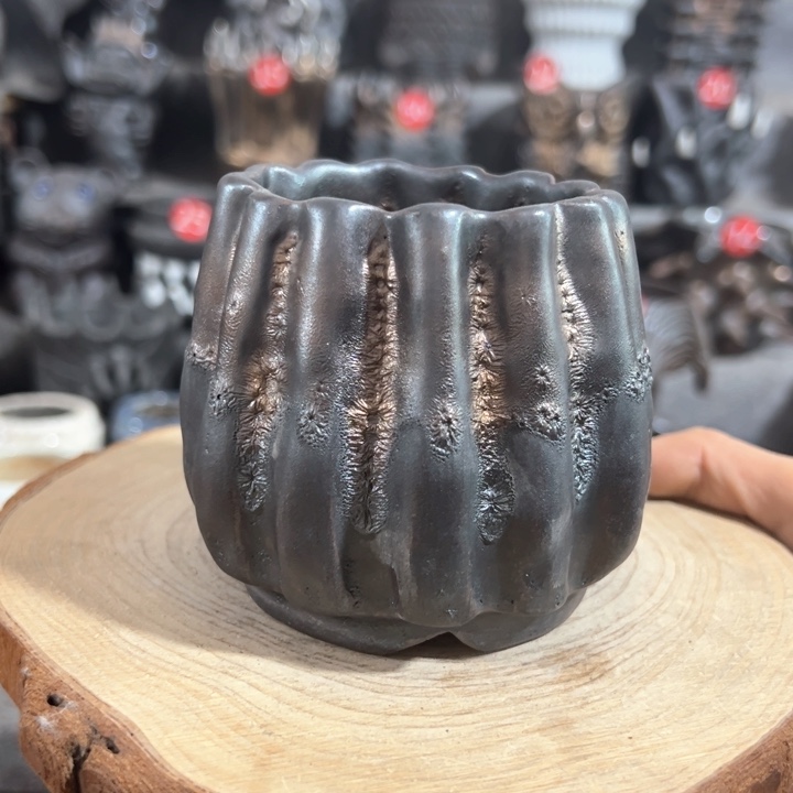 紫砂花盆手捏花盆，内口6.5外高8