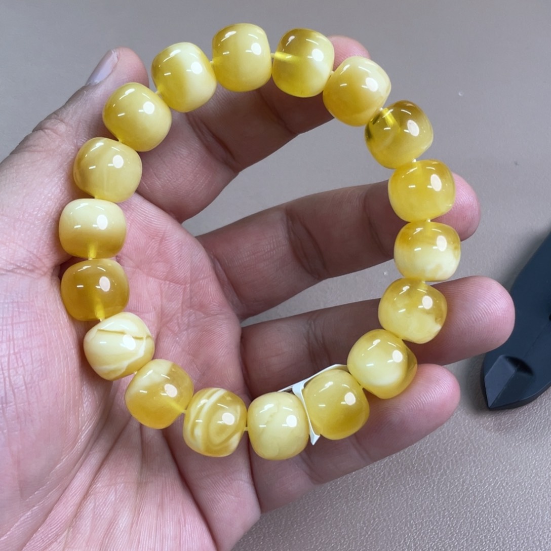 琥珀裸石未镶嵌054000000