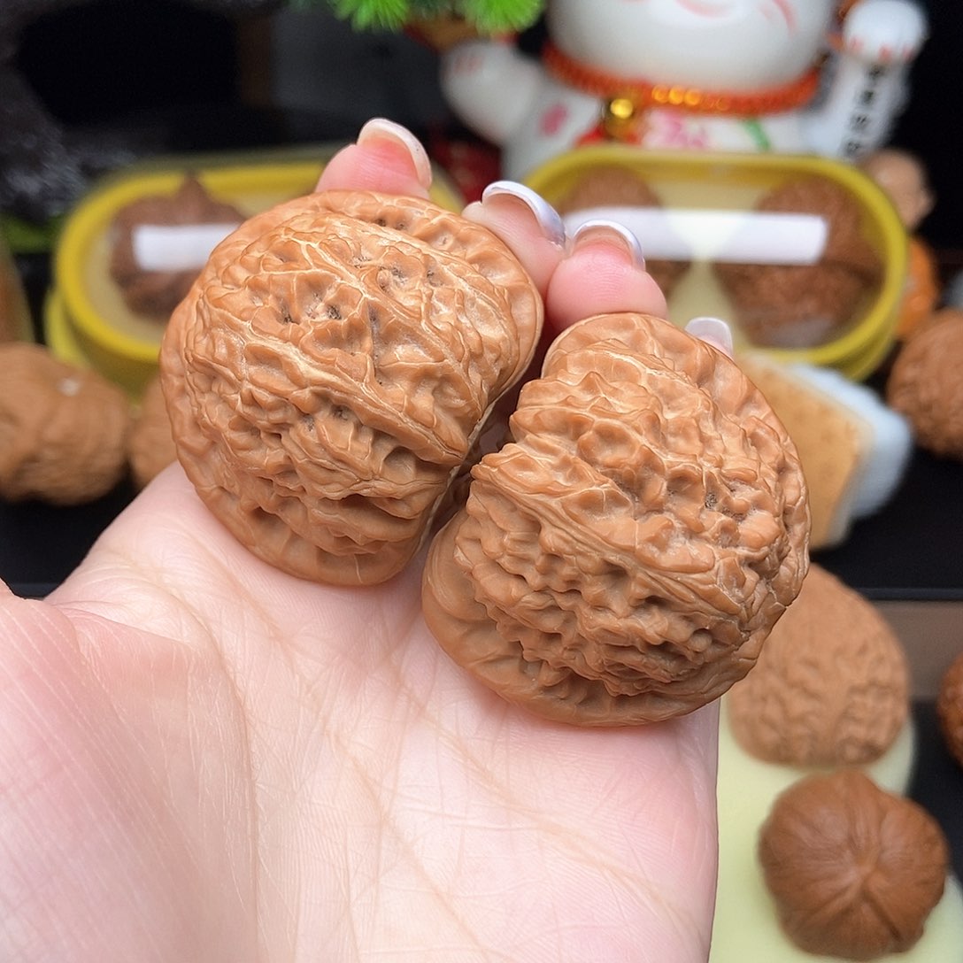 文玩核桃吊坠?43白狮子