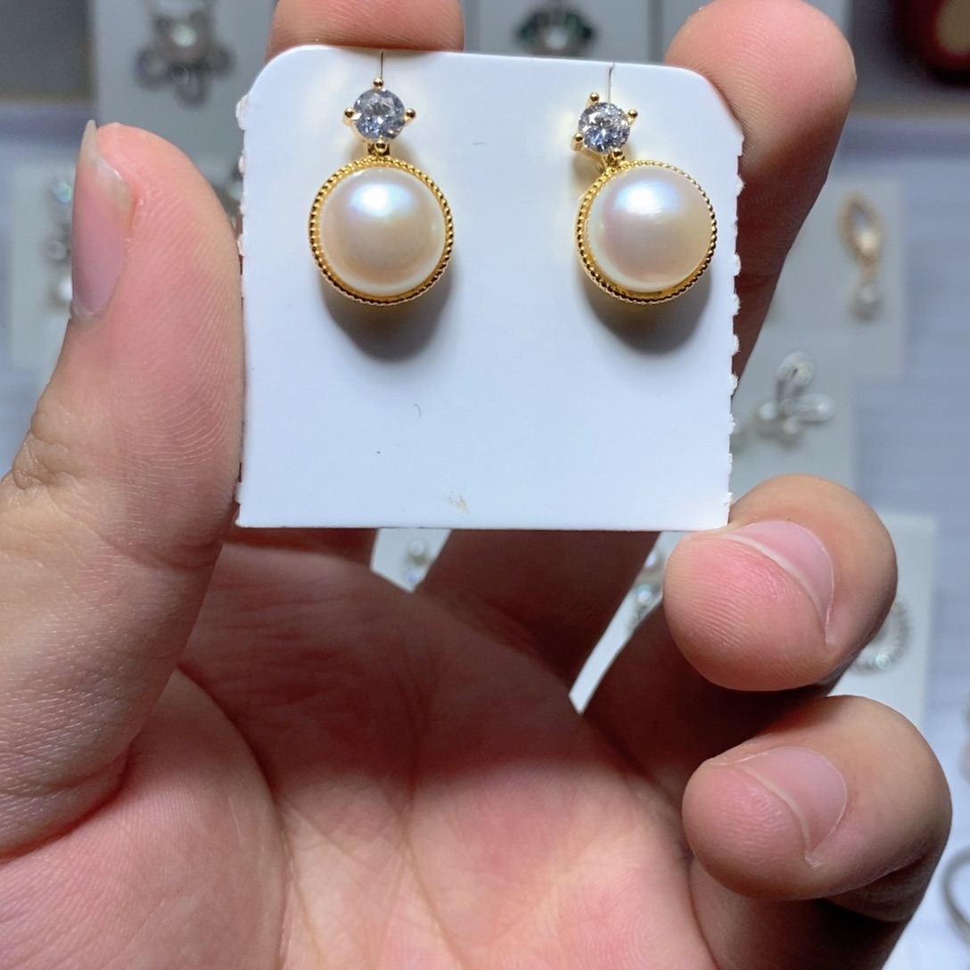 银S925镶嵌淡水珍珠耳饰