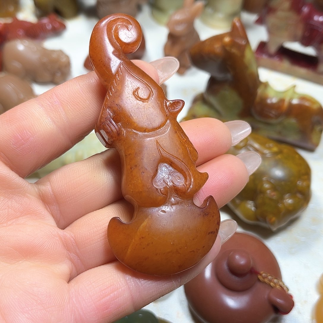 白玉菩提吊坠白玉菩提吊坠