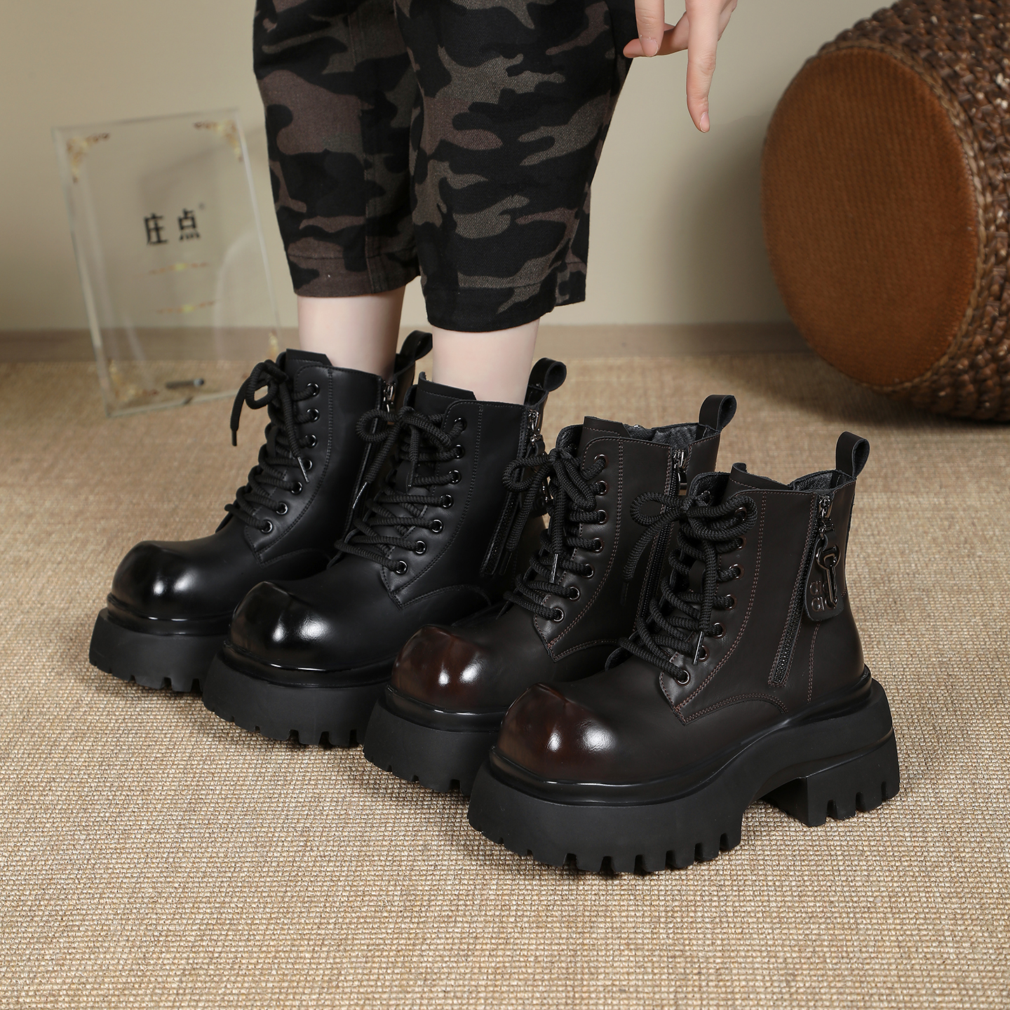 绵羊毛短筒马丁靴秋冬新款英伦风靴子时尚百搭粗跟厚底系带马丁靴