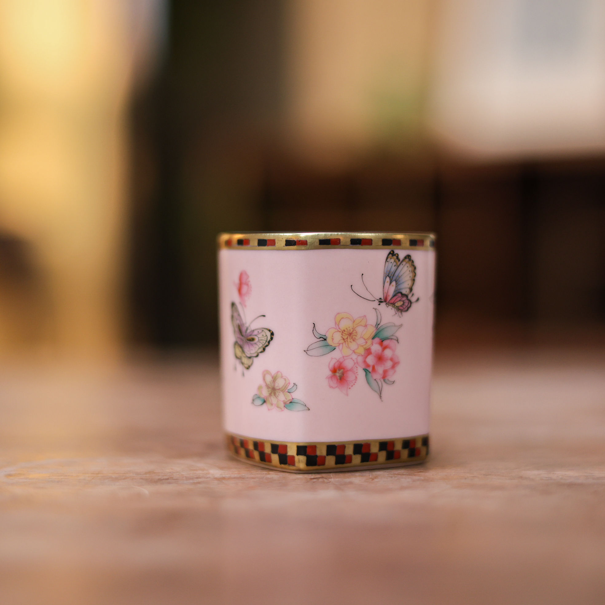 【阿茶】夕岚粉-华隐堂-桃花蝴蝶四方杯-90ml（华隐S1246）