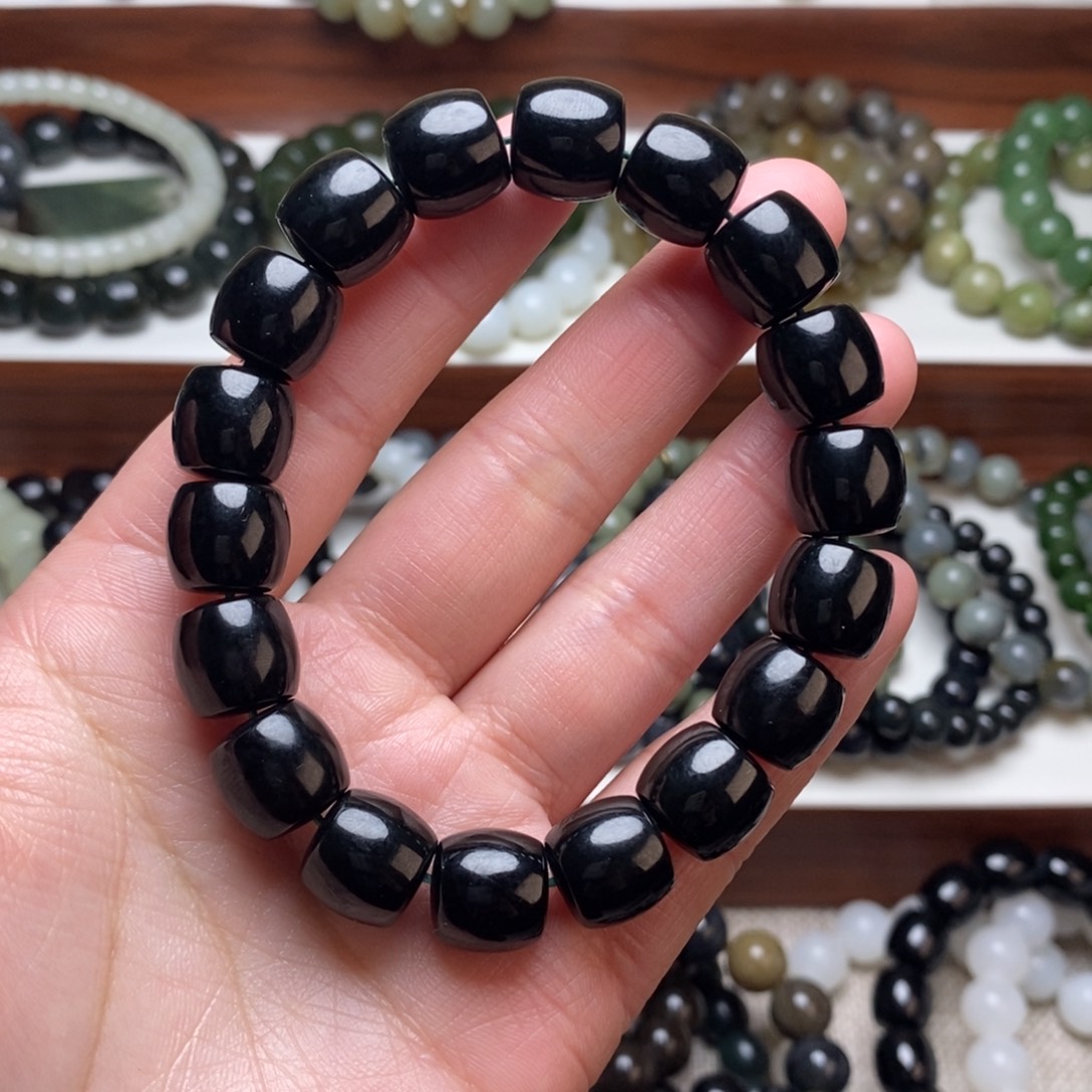 和田玉未镶嵌手串