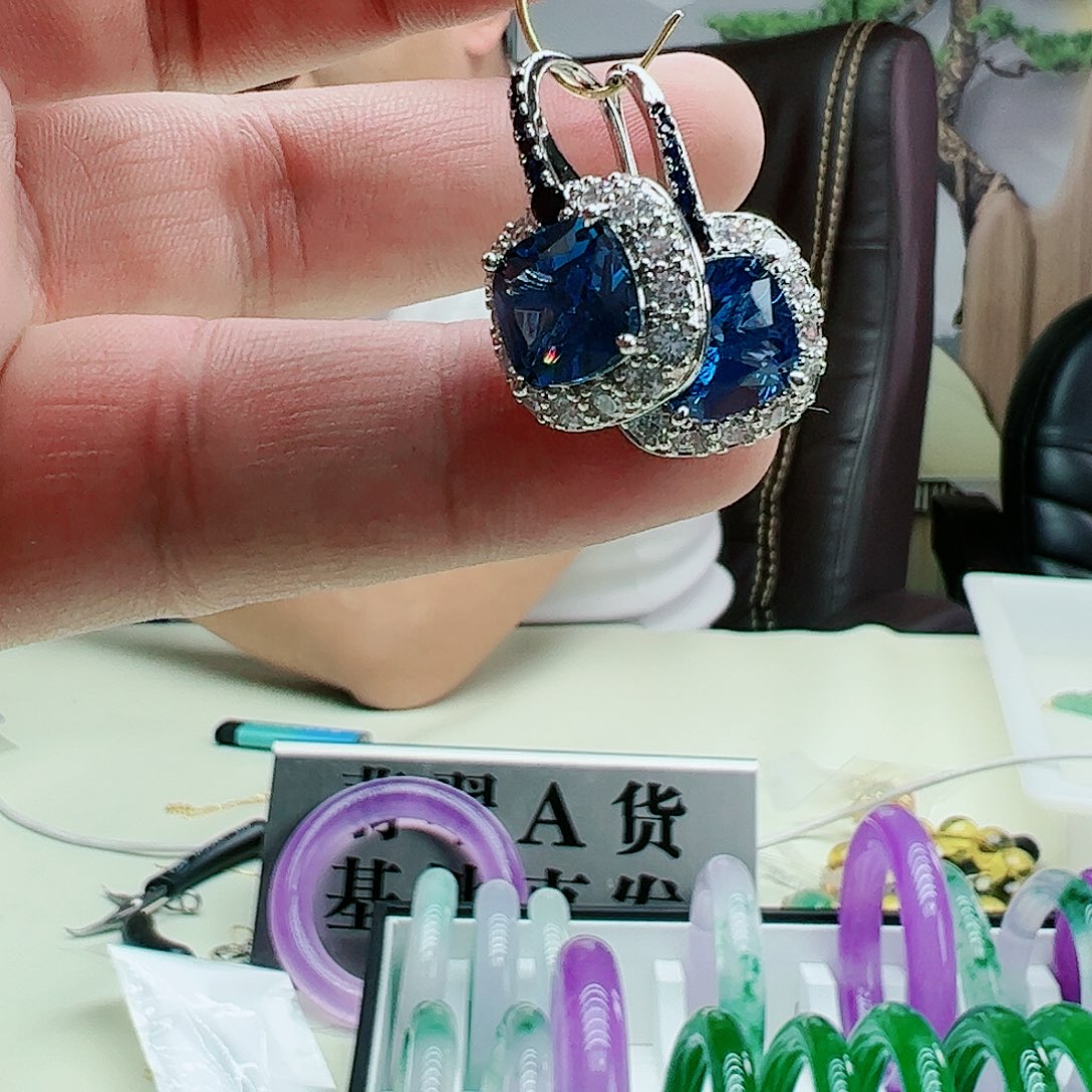 翡翠吊坠(赠链)银S925镶嵌