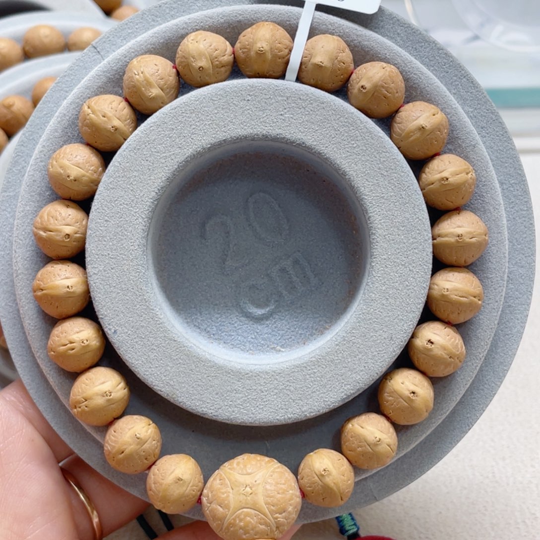 凤眼菩提手串11.2内实心原价3500元，9@