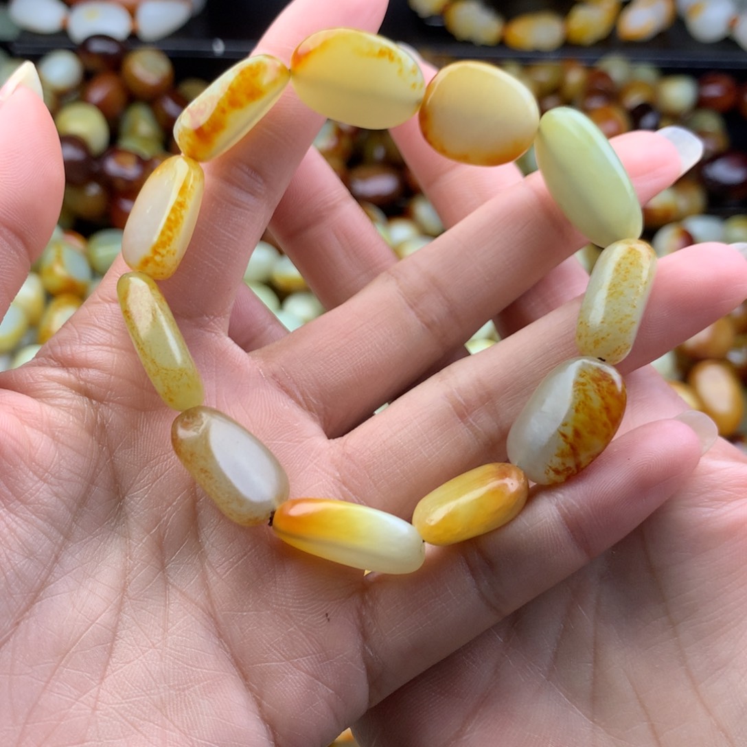 和田玉未镶嵌手链