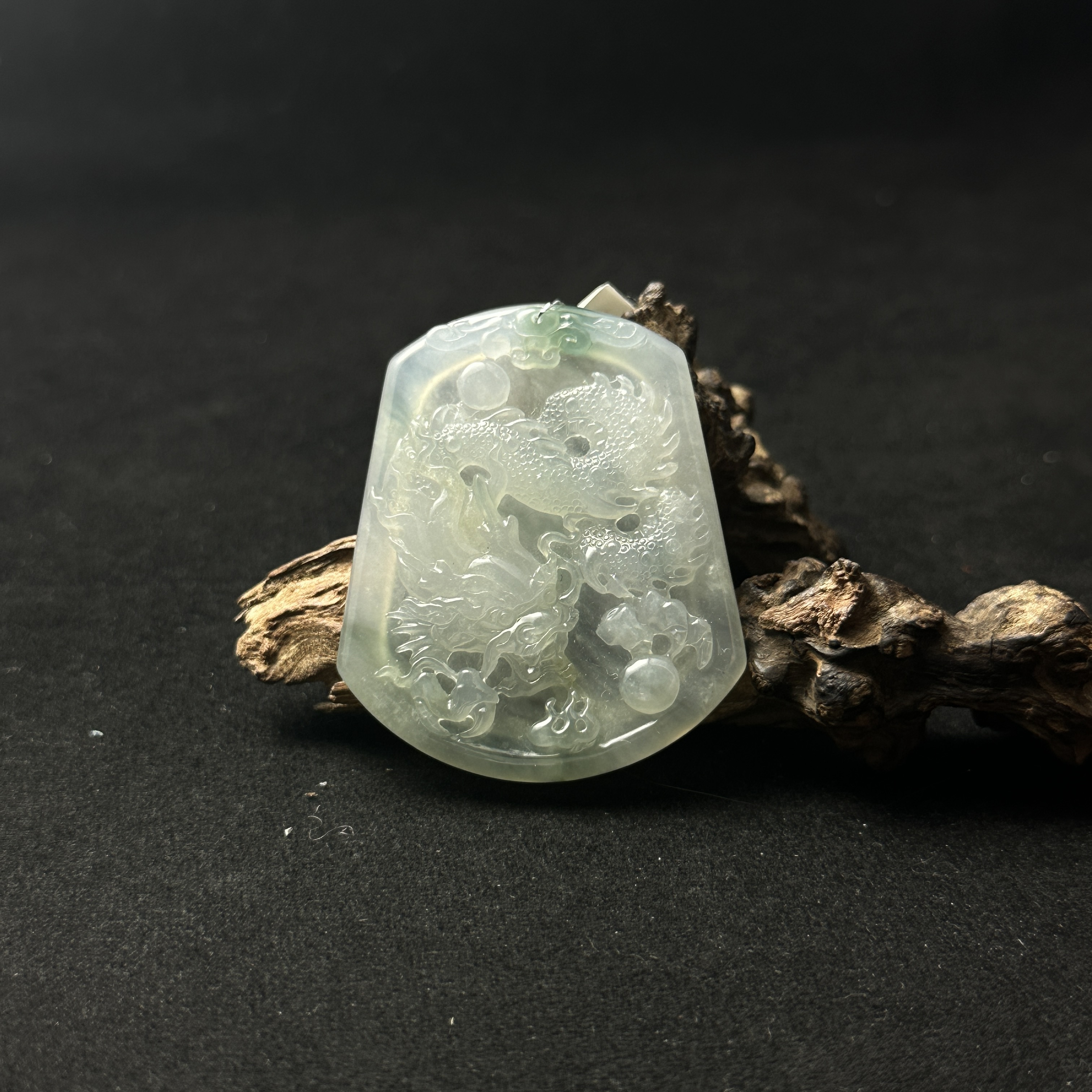 【诚翠拍品第一百一十八期午】翡翠94吊坠HQT9057