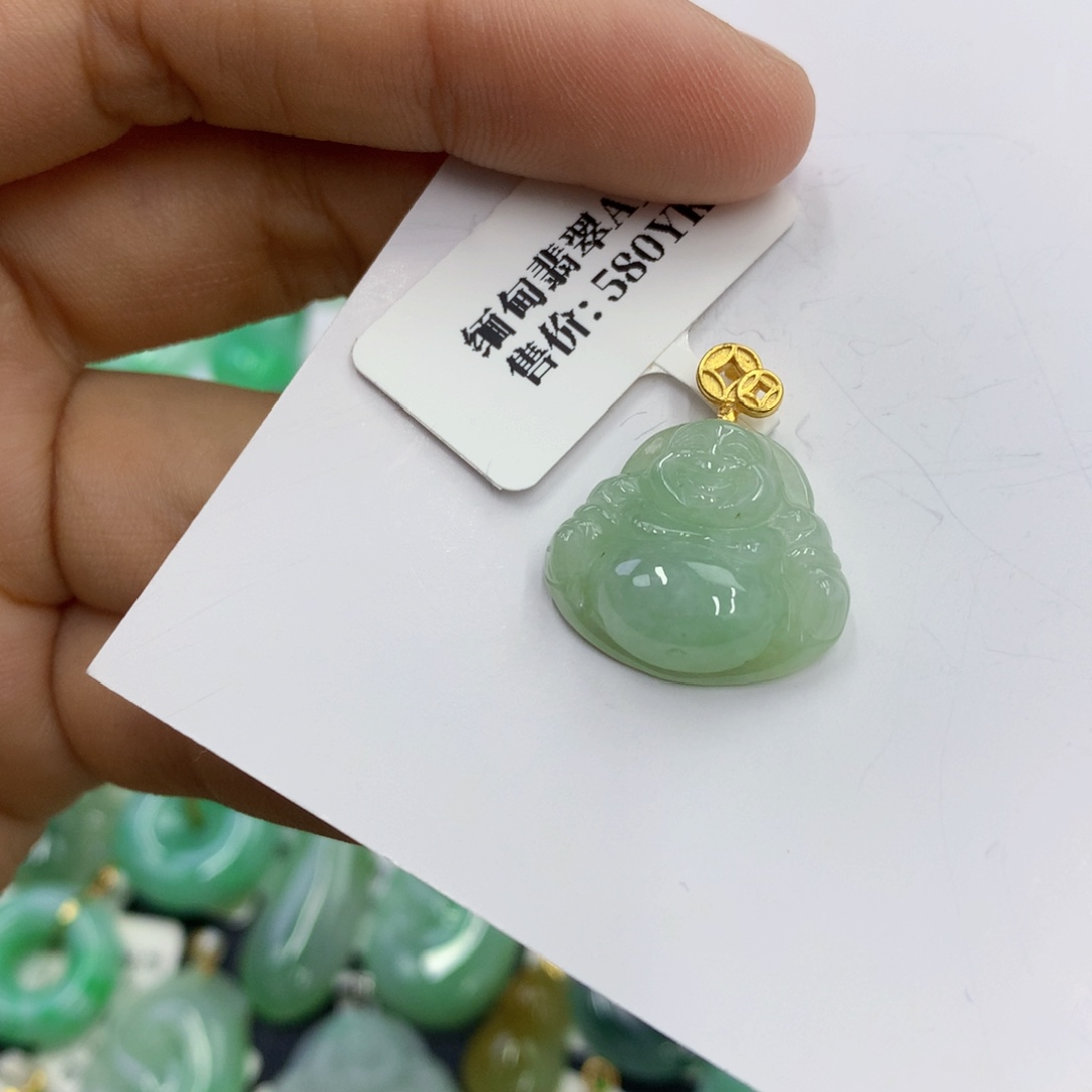 翡翠未镶嵌颈饰翡翠