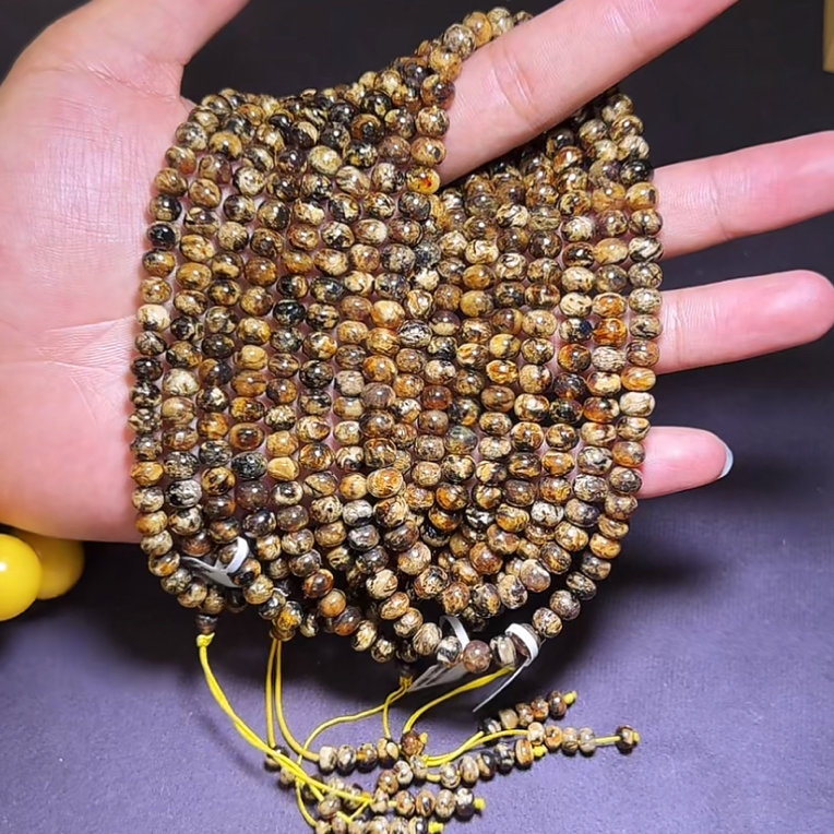 【齐福珠宝】FS001-5/7mm特级抚顺干白花108佛珠（多样性发其一）