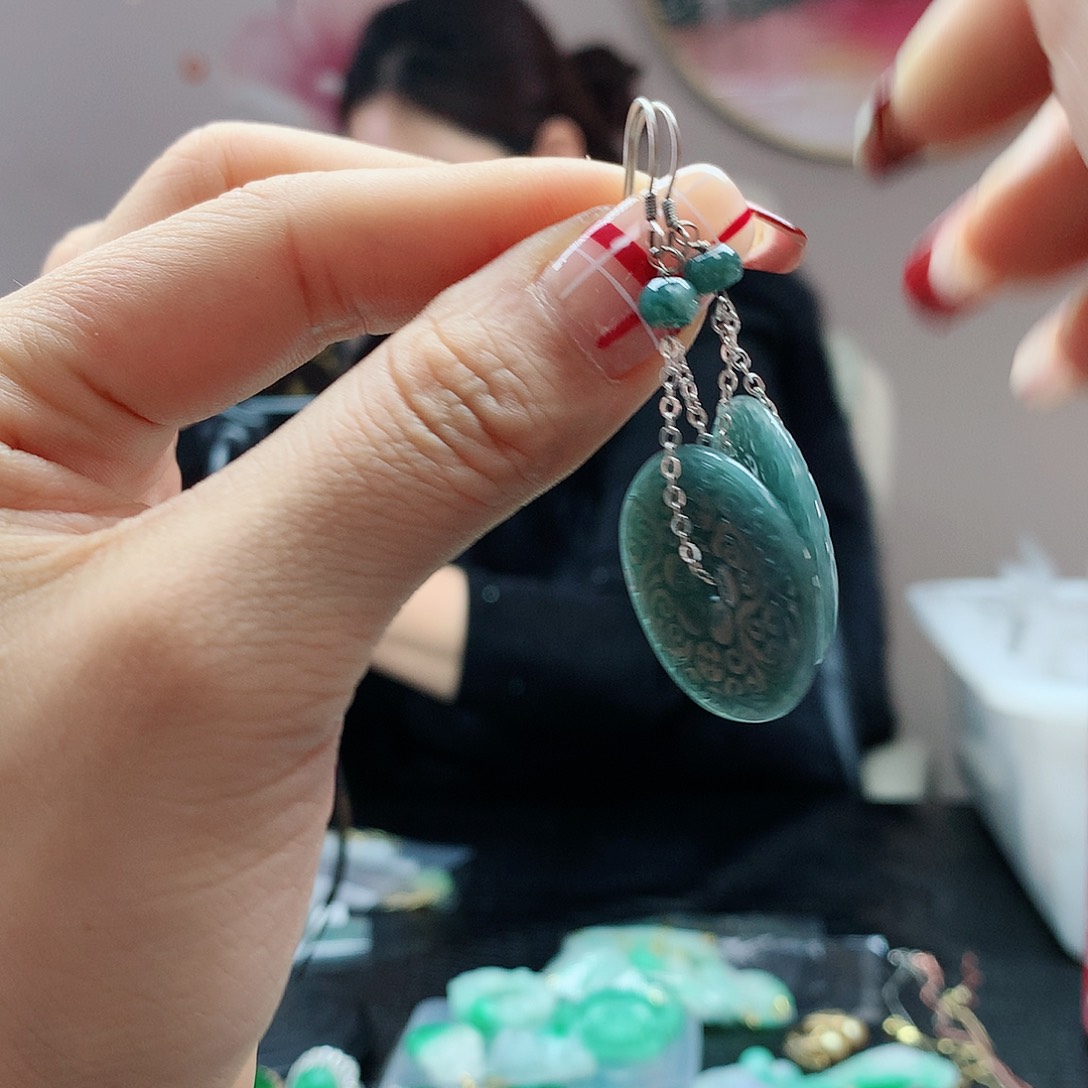 【闪购商品】翡翠耳饰未镶嵌，