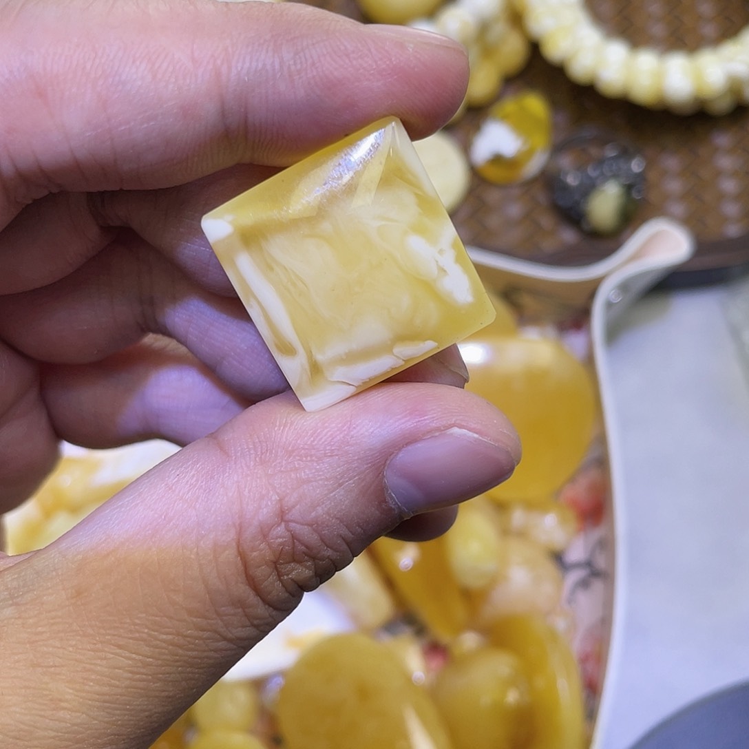 蜜蜡珠宝奇石未镶嵌方牌瑕疵