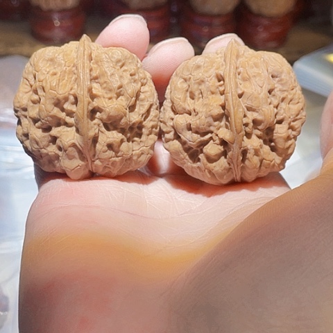 文玩核桃把件十八包带彩磕尖差尺42+