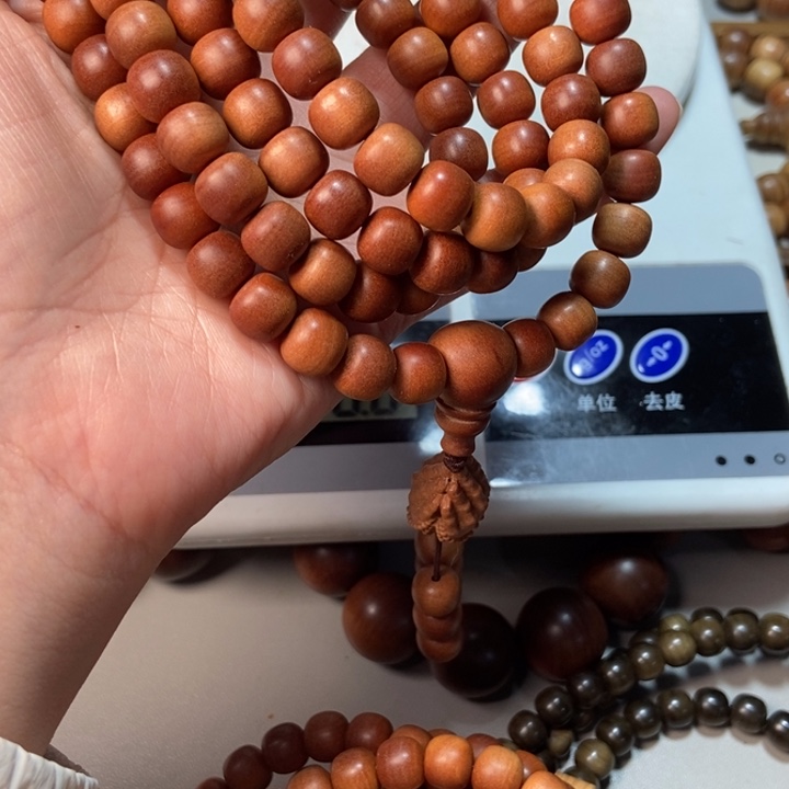 赫***゜檀香木老山檀香红肉0.8*0.9*108，焦糖奶甜香