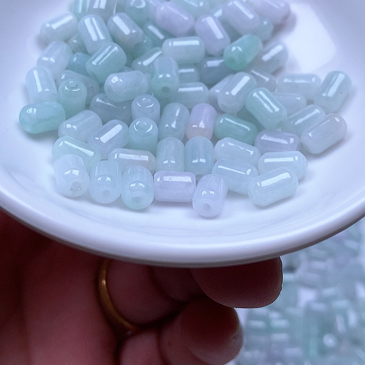 翡翠散珠翡翠翡翠卡5 X8。100颗100元