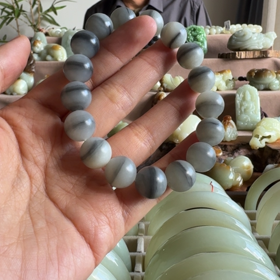 和田玉（糖玉）未镶嵌颈饰