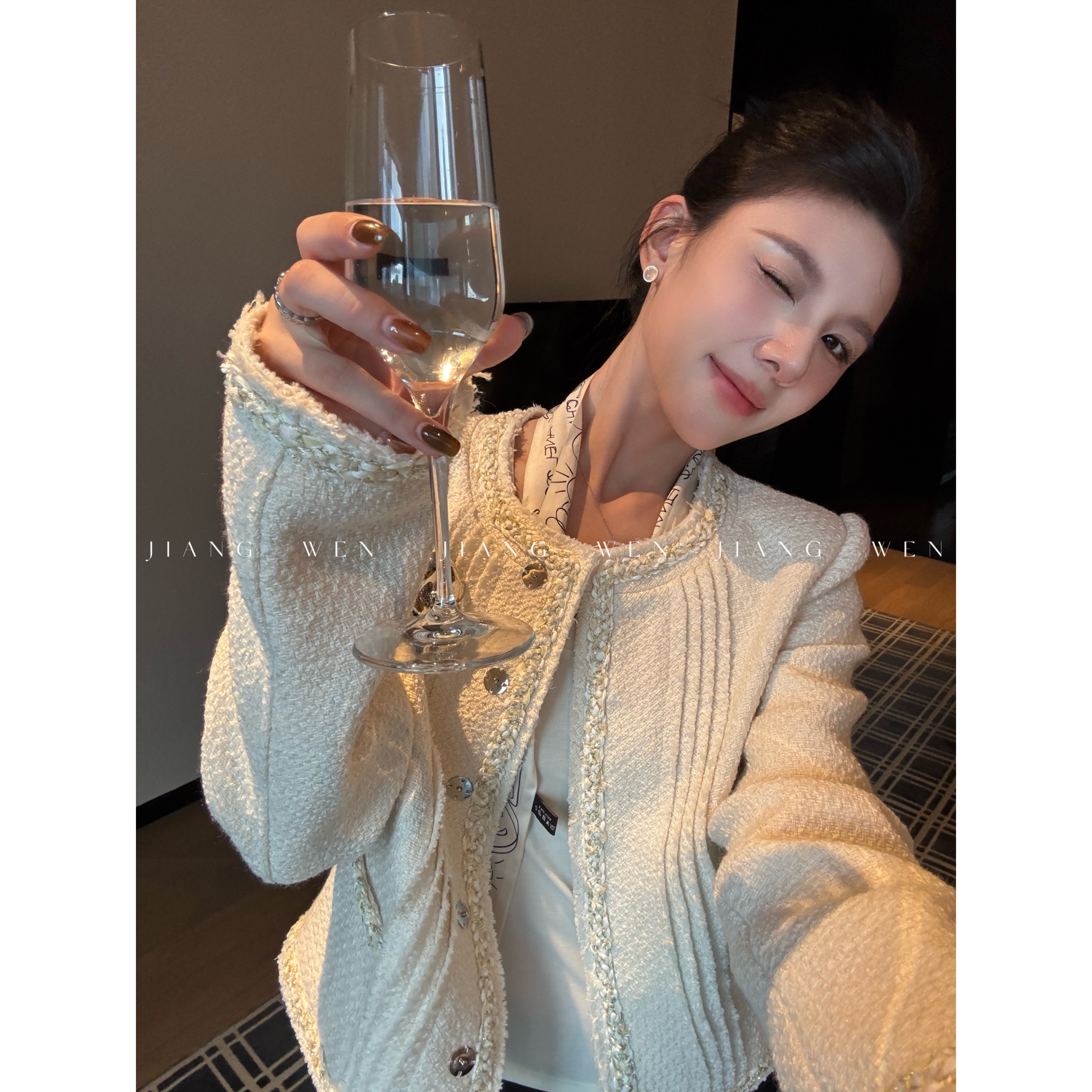 [利兹新贵]姜雯&“羊毛”粗花呢重工肌理感千金风复古流苏毛边外套